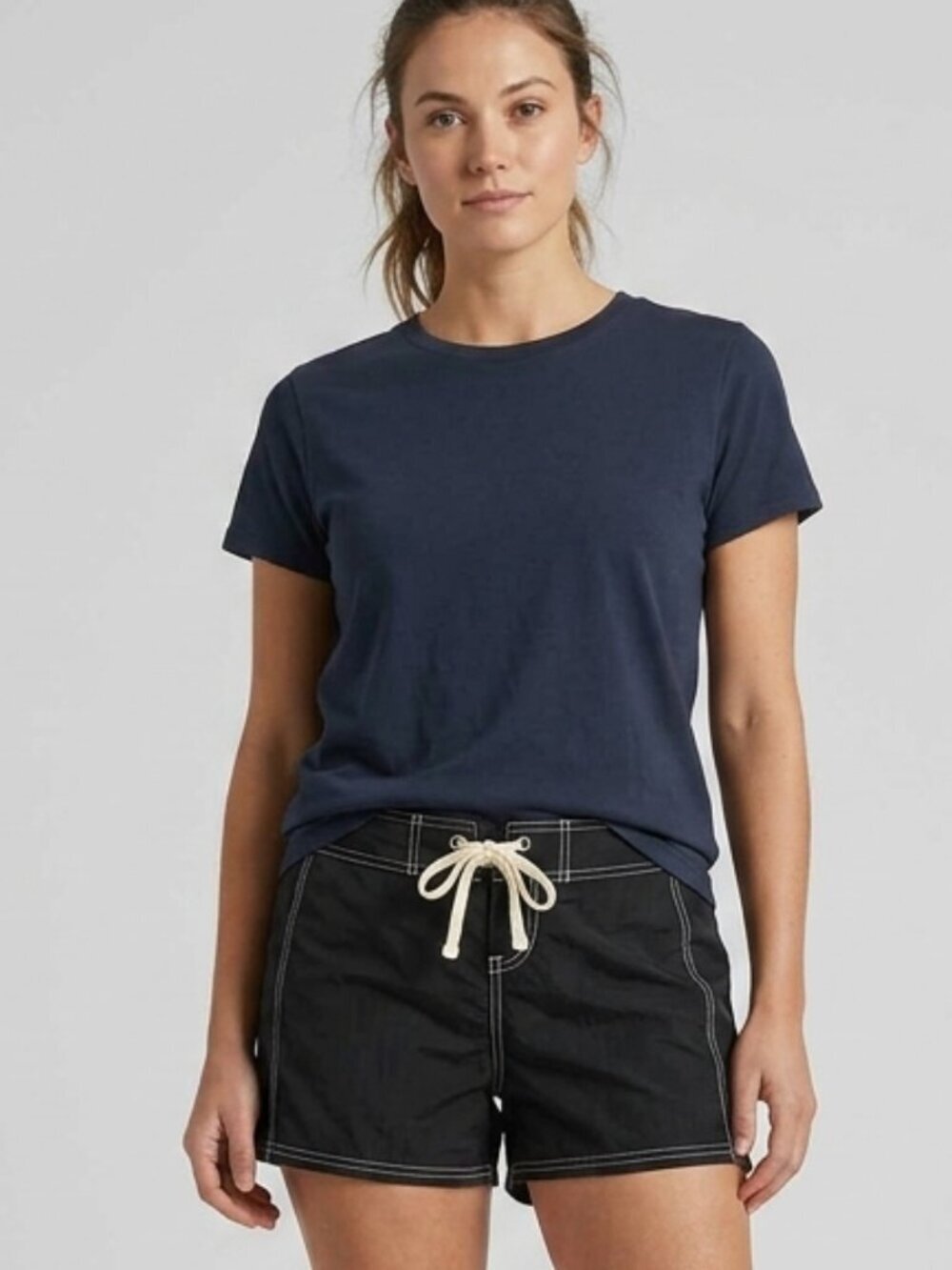 Tommy Bahama Shorts in Quick Dry Material with Lace Front